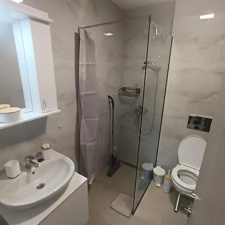 Apartment Tole Divcibare