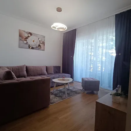 Tole Apartment